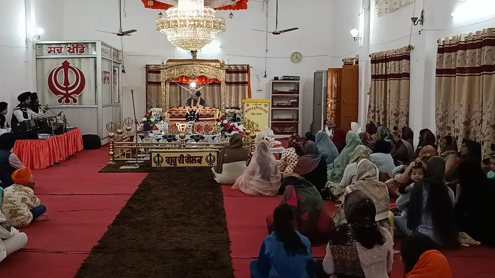 सिखों के दशवे गुरु गुरु गोविंद सिंह जी का 358 वा प्रकाशपर्व जिले में हर्षोल्लास से मनाया गया ।